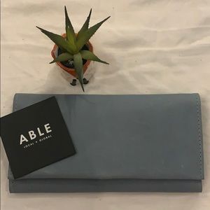 ABLE NWT Debre Deluxe